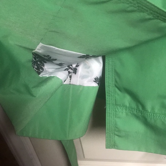 Beautiful green 😄Relativity😃trench coat size large for women - Picture 7 of 16